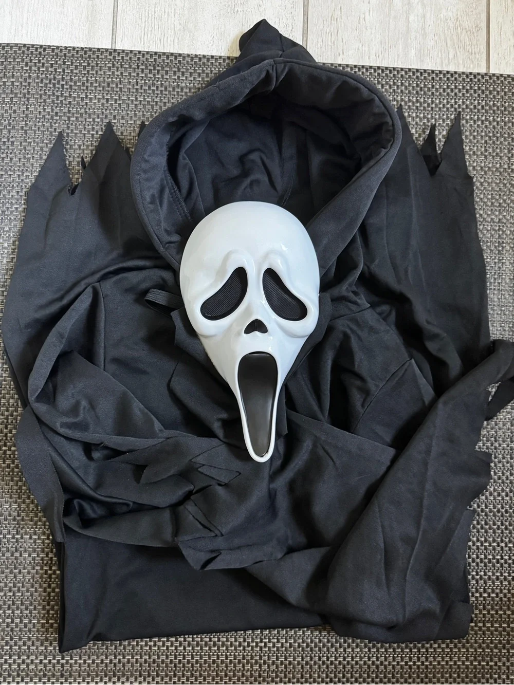 Ghost Face Scream Costume 5T/6T